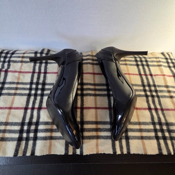 Burberry Black Patent Leather Stiletto Pumps - Size 38.5 - Picture 5 of 9
